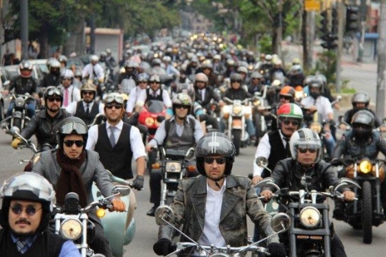 Triumph Motorcycles patrocina o "Distinguised Gentleman's Ride" Triumph Motorcycles patrocina o "Distinguised Gentleman's Ride"