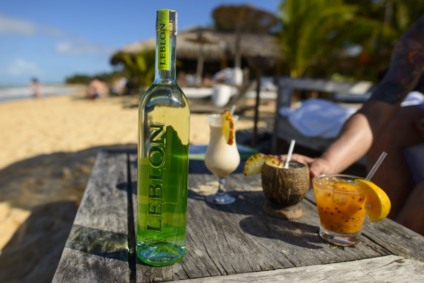Bacardí reforça presença de suas marcas em Trancoso no fim do ano