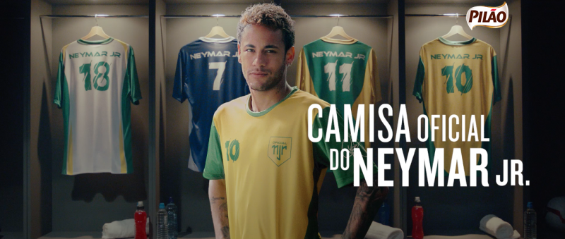 Pilão e Neymar Jr. fazem promoção com camisas oficiais do craque