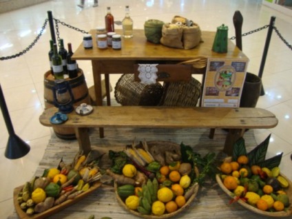 Feira de produtos coloniais no Farol