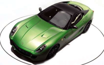 Ferrari vai apresentar modelo híbrido