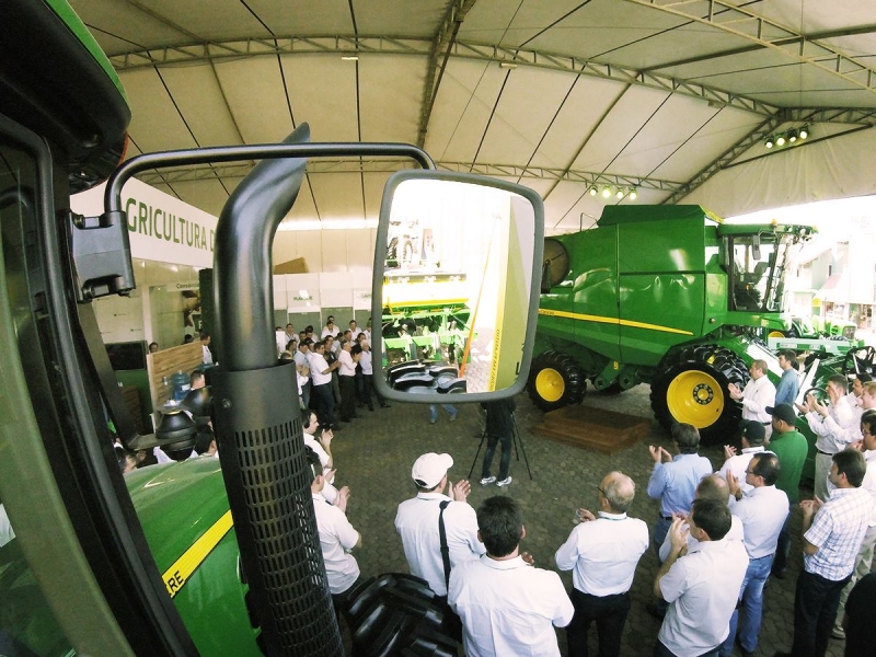 Esfera planejou e executou stand da John Deere na Expointer