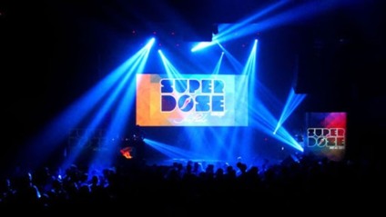 Chilli Beans promove doação durante live com Gloria Groove