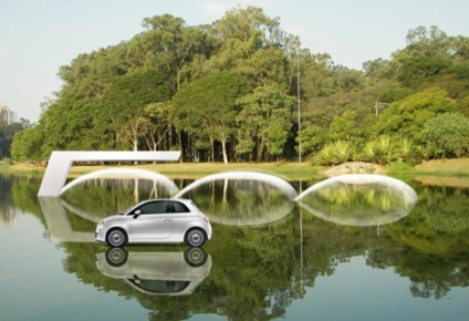 Fiat 500 flutua na Lagoa da Conceição Fiat 500 flutua na Lagoa da Conceição
