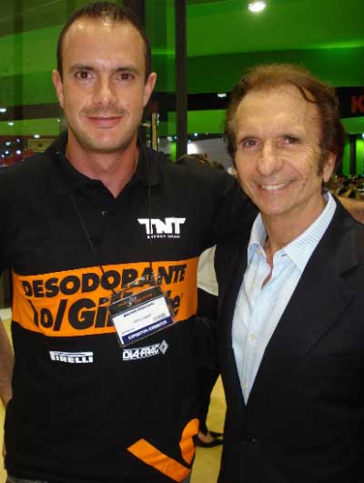 Fittipaldi Kawasaki e Motoschool fecham parceria