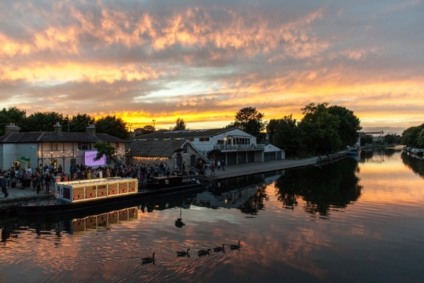 Floating Cinema: Arte e sustentabilidade em Londres