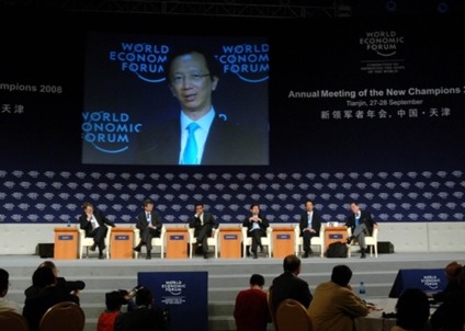TIANJIN/CHINA, 28SEPT08 – Antony Leung, Senior Managing Director and Chairman of Greater China, Blackstone Group (HK), speaks during the Looking beyond the Almighty Dollar plenary session at the World Economic Forum Annual Meeting of the New Champions in Tianjin, China 28 September 2008. Copyright World Economic Forum (www.weforum.org)/Photo by Adam Nadel