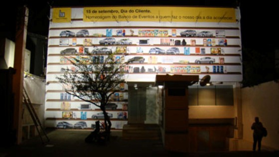 Banco de Eventos muda fachada para homenagear clientes Banco de Eventos muda fachada para homenagear clientes