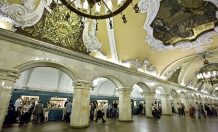 Fotógrafo embeleza estação de metrô em SP