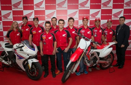 Honda apresenta equipe para temporada 2014