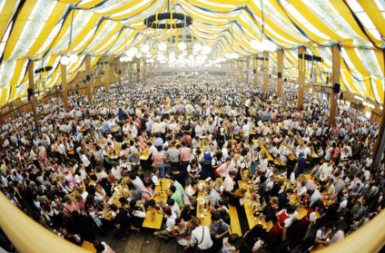 Eisenbahn leva internauta à Oktoberfest
