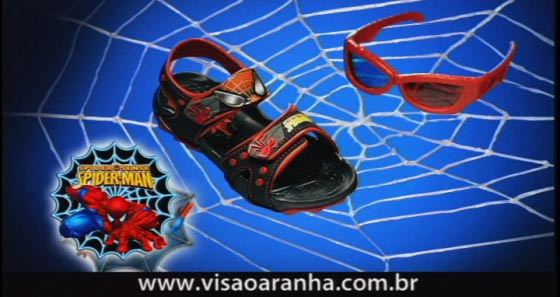 Grendene com brindes para crianças no PDV