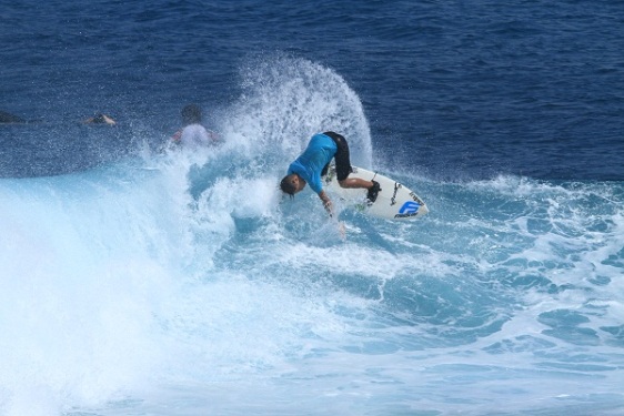 Gustavo Borges é a revelação do surf gaúcho.