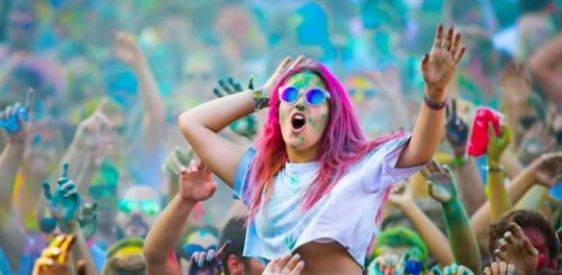 Festival das cores Happy Holi chega a Florianópolis