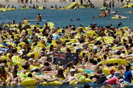 Havaianas convocou australianos a irem a praia