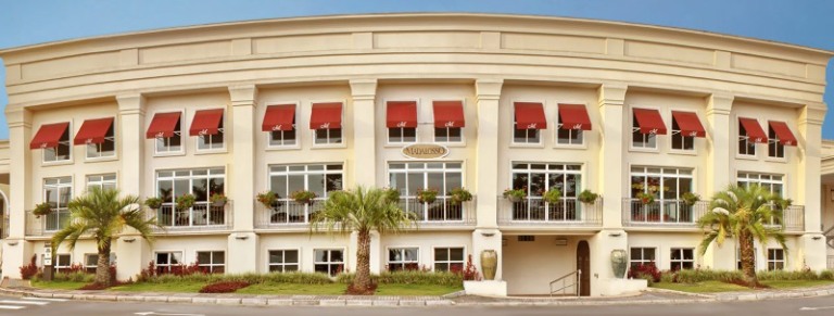 Restaurante Madalosso abre estacionamento para cinema drive-in