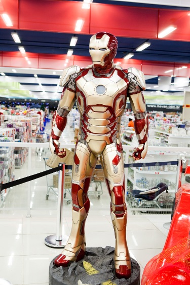 Super-herói chega à loja da Havan em Brusque