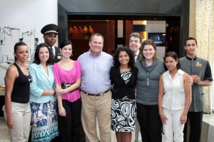 Presidente da Atlantica Hotels homenageia colaboradores
