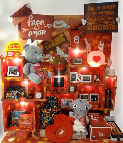 Imaginarium promove manifesto a favor do amor