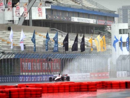 Band terá que ressarcir espectadores da Indy