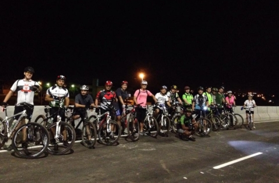 Integrantes da Associação MT Bikers em Cuiabá.
