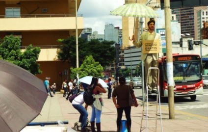 Intervenção urbana leva "sombra" a Belo Horizonte
