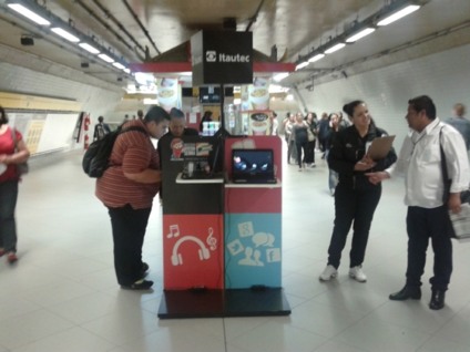 Itautec realiza ação promo no Metrô de São Paulo