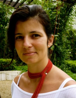 Janaína Luna entra para o time da Santa Clara
