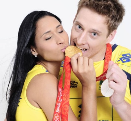Olympikus patrocina Jaqueline e Murilo do vôlei