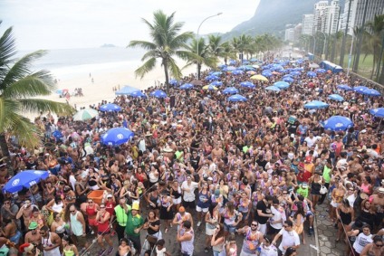 Pré-Carnaval reúne 90 mil pessoas no Rio de Janeiro