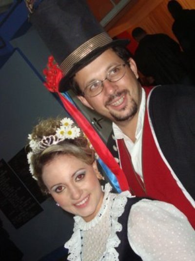 Noivos escolhem Festa Pomerana para casarem Noivos escolhem Festa Pomerana para casarem