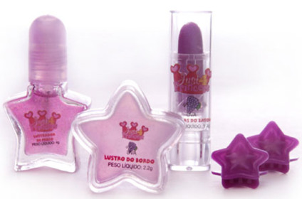 Just 4 Princess ensina maquiagem às crianças