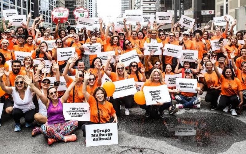 Sociedade se une na Caminhada pelo Fim da Violência contra as Mulheres Sociedade se une na Caminhada pelo Fim da Violência contra as Mulheres