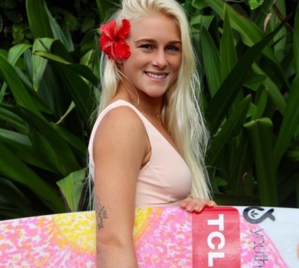 TCL é a nova patrocinadora da surfista Tatiana Weston-Web