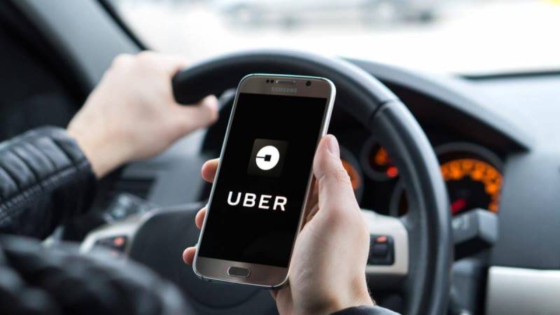 Uber e Itaú Unibanco doarão 200 mil viagens a profissionais de saúde