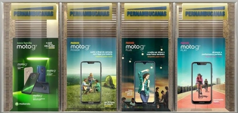 Motorola ativa nova linha com vitrina viva no metrô