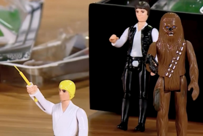 Hasbro relança bonecos de Star Wars da década de 70