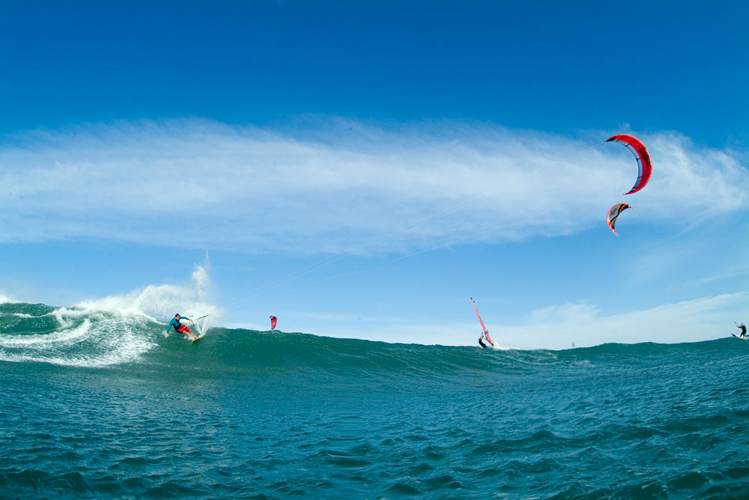 Praia Skol leva Kitesurf Experience à Ilhabela