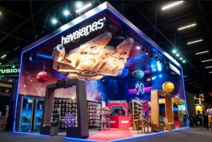 Estande Havaianas na CCXP 2019 é montado pela GTM Cenografia