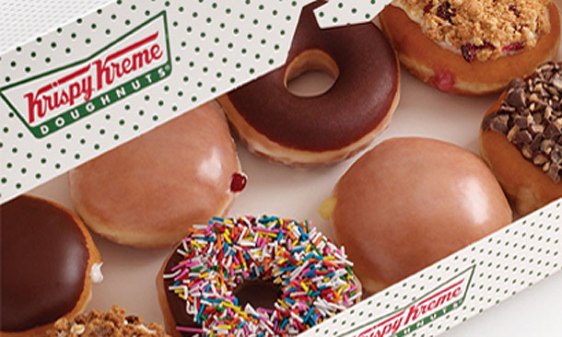 Krispy Kreme comemora aniversário distribuindo donuts