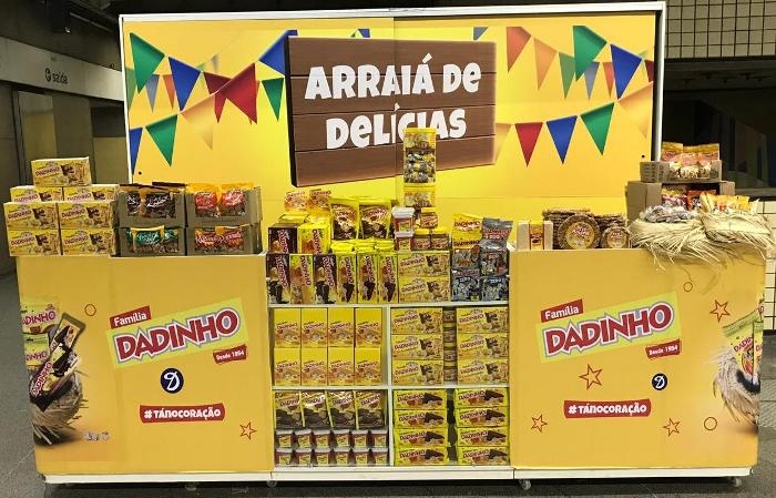 Dadinho leva Arraiá de Delícias ao metrô de São Paulo