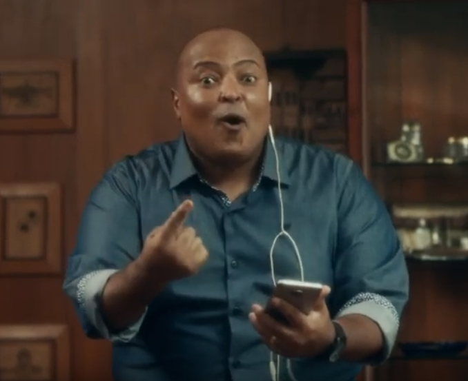 Deezer traz Fat Family para divulgação de plano