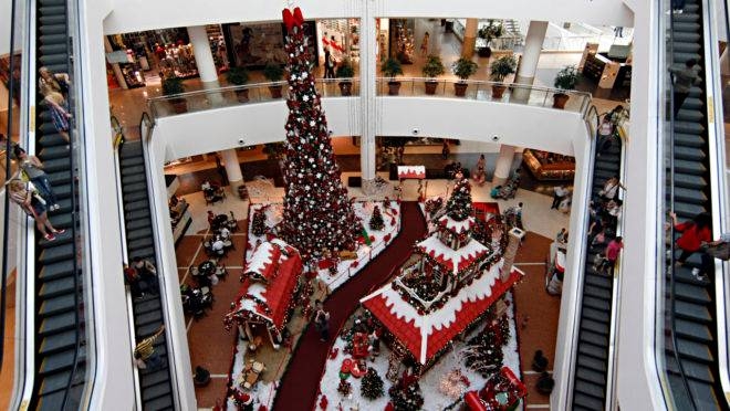 Shoppings sem promoção de Natal mais do que dobram em seis anos