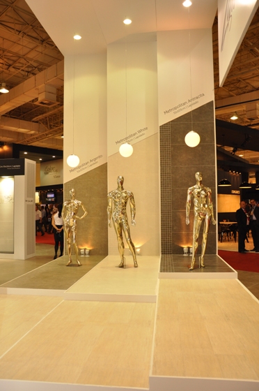 Lanzi marca presença na Expo Revestir
