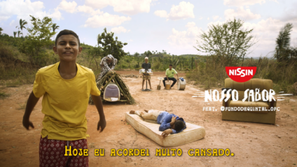 Comercial da Nissin tem Fundo de Quintal OFC