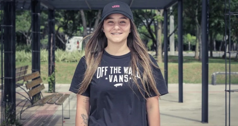 Ariadne Souza entra para equipe de skate amador da Vans