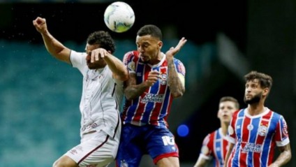Fluminense se aproxima do  G4 com vitória sobre o Bahia