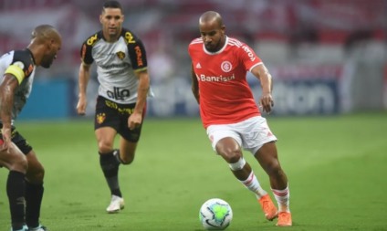 Líder do Brasileirão tropeça no Beira-Rio