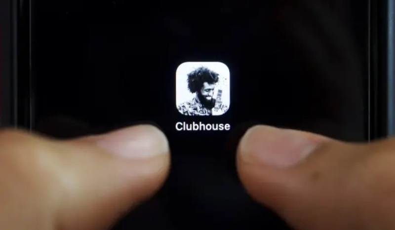 Clubhouse: Nova rede social exclusiva de áudio já acumula polêmicas