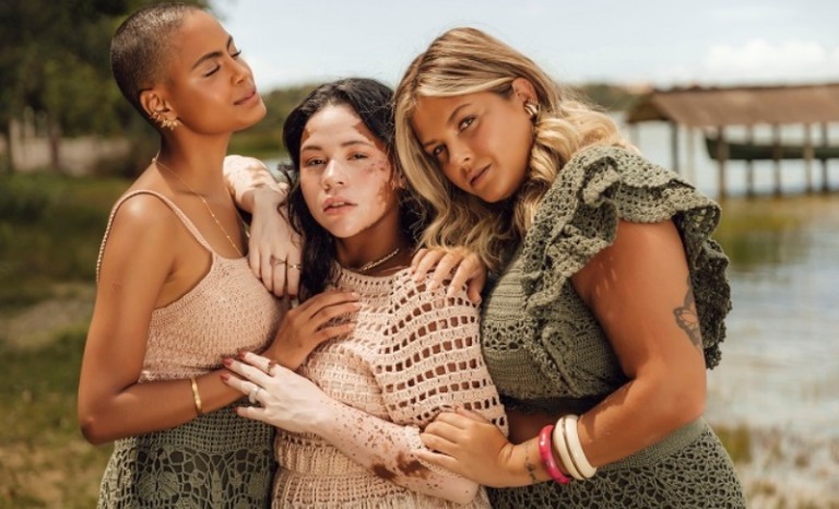 Círculo S/A exalta a beleza natural das mulheres